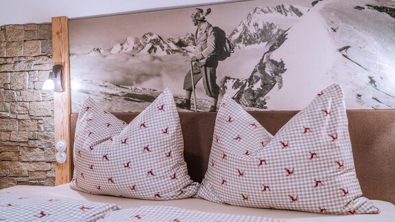 Schlafzimmer Detail - Apart Kuprian Chalet - Längenfeld