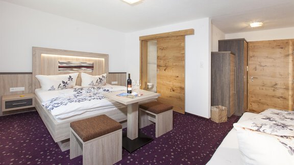 Dreibettzimmer im Appartement Lehnhof - Längenfeld