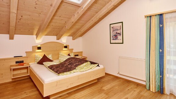 Doppelzimmer - Gästehaus Renate - Längenfeld