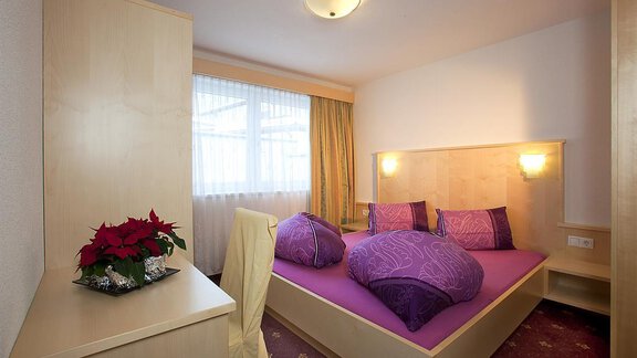 Schlafzimmer - Haus Alpenflora - Längenfeld