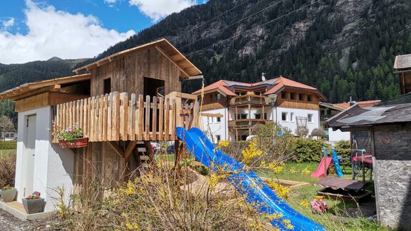 unser neuer Spielplatz - Honzar Hof - Längenfeld