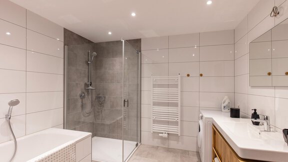 Large family bathroom - Mountain Space - Längenfeld