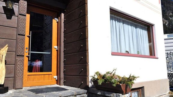 Eingang - Tiroler Café - Längenfeld