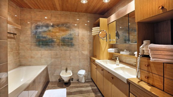 Enzian Bad - Aktivhotel Waldhof - Oetz