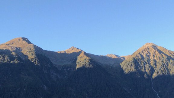Aussicht auf die umliegende Bergwelt - ALPENBLICK de Luxe - Oetz