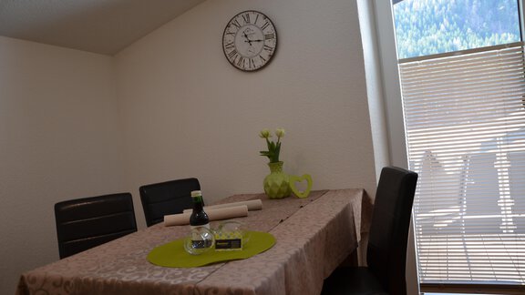 Esstisch Appartement 1 - Appartement Alpenglühn - Oetz