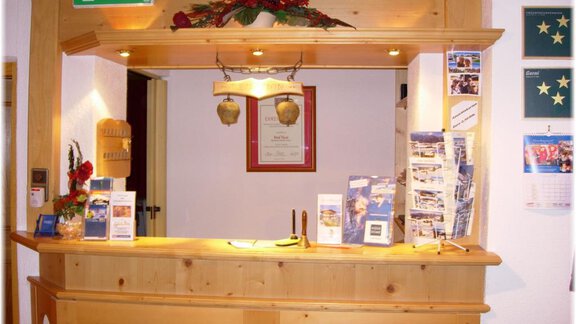 Rezeption - Gästehaus Edelweiss - Sautens