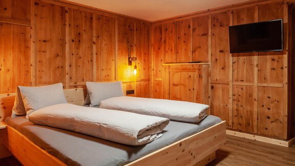 Schneggnheisl_Appt.Zirbendahoam_Zimmer - Schneggnheisl - Panorama Appartements - Sautens