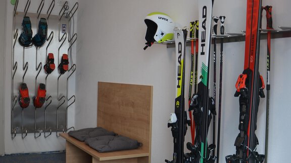 Schiraum - Garni Columbia - Sölden