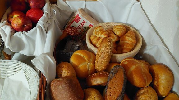Frühstücksbuffet - Haus Felsneck - Sölden