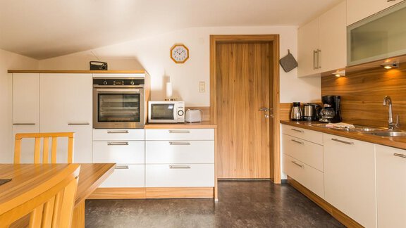 Küche - Appartement Stuibenfallblick - Umhausen | © © Raphael Wohlfarter – Locked In Light
