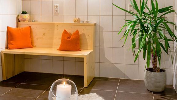 Badezimmer relaxen - Appartement Stuibenfallblick - Umhausen | © © Raphael Wohlfarter – Locked In Light