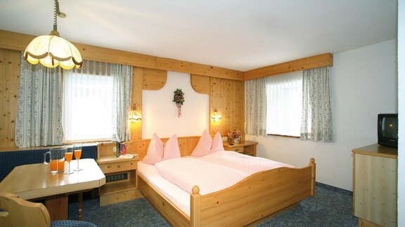 Schlafzimmer Landhaus - Haus Alpina und Landhaus Schöpf - Gries