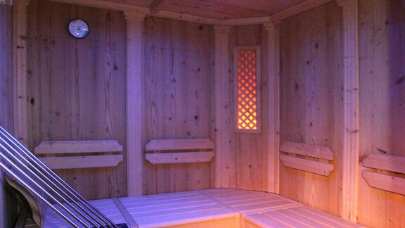 Wellness Sauna und Dampfbad im Haus Alpina - Haus Alpina und Landhaus Schöpf - Gries