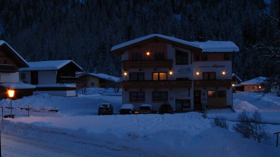 Haus Alpina Winter - Haus Alpina und Landhaus Schöpf - Gries
