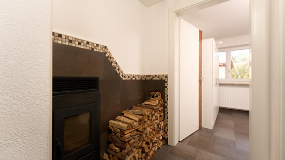 Feuerstelle für den Kachelofen - MYHOME-Ambach - Haiming