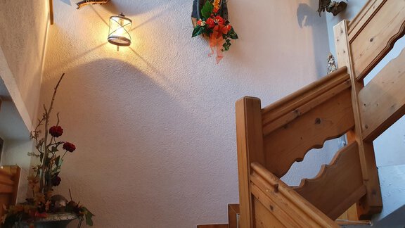 Stiegenhaus - Appartements Karlinger - Längenfeld