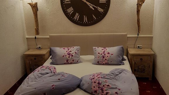 Schlafzimmer - Ferienhaus Florentine - Längenfeld