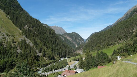 Blick vom Haus ins Tal - Haus Bellevue - Längenfeld