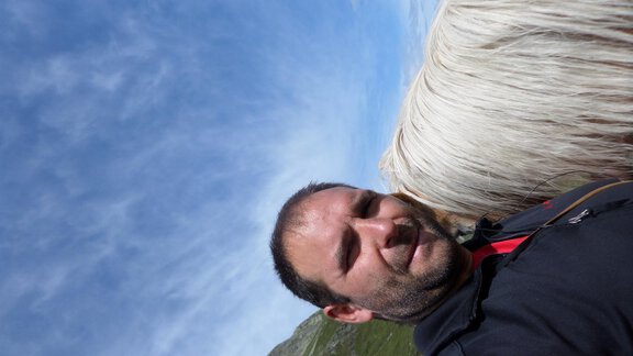 Thomas bei den Pferden - Honzar Hof - Längenfeld