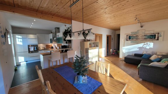 Küche mit Wohnraum - Ferienwohnung "Kleine Auszeit" - Ötztal Bahnhof