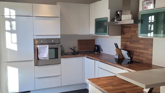 vollausgestattete Küche - Ferienwohnung "Kleine Auszeit" - Ötztal Bahnhof