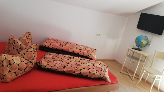 Doppelbettzimmer mit TV - Tiroler Haus - Sautens