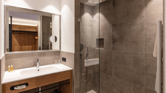 Badezimmer - Hotel Garni Urbanhof - Sölden