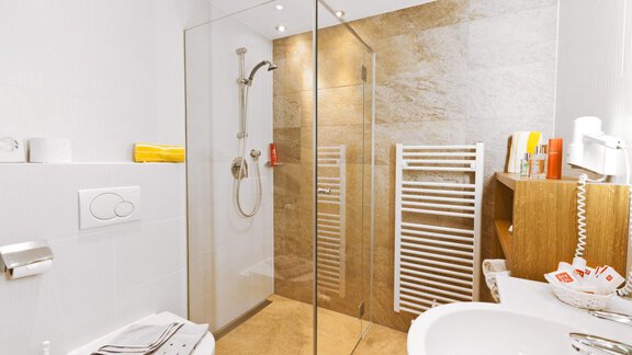 Dusche/Bad - Pension Klaus - Sölden