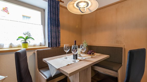 Küche Sitzecke - Garni Flori Apart - Huben