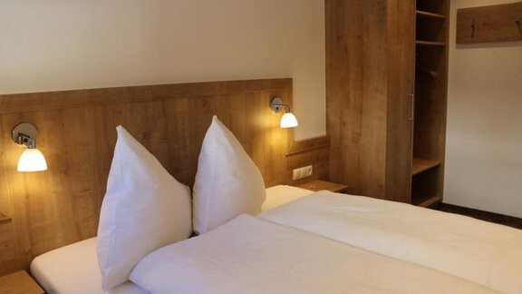 Doppelzimmer im Appartement Erdgeschoss - Albert'n Haus - Längenfeld