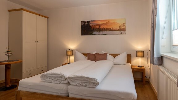 Schlafzimmer im Parterre - Apart Conny - Längenfeld