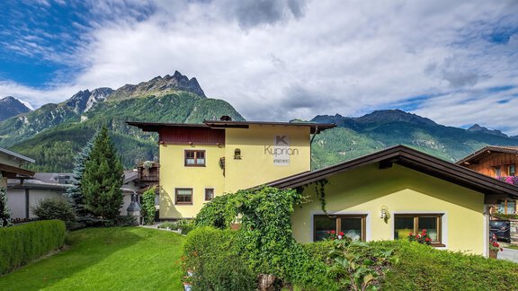 Hausansicht ost - Appartements Kuprian - Längenfeld