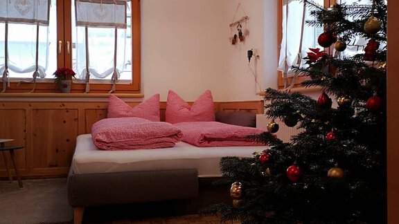 Weihnachtsbaum über Weihnachten - Haus Marieus - Umhausen