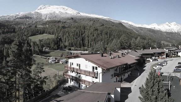 Aussen-Herbst-2020-03-1536x841 - Apart Mount Everest - Sölden