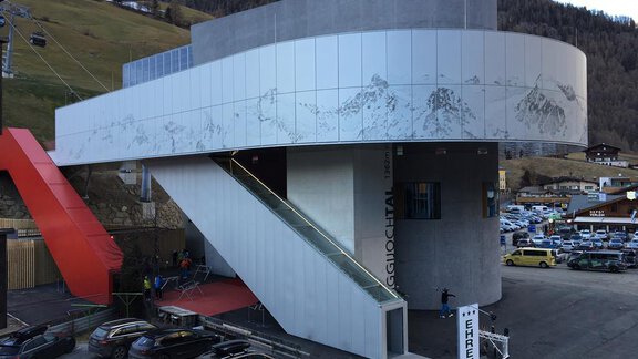 Giggijochbahn Talstation - Glanz & Glory Hotel - Sölden