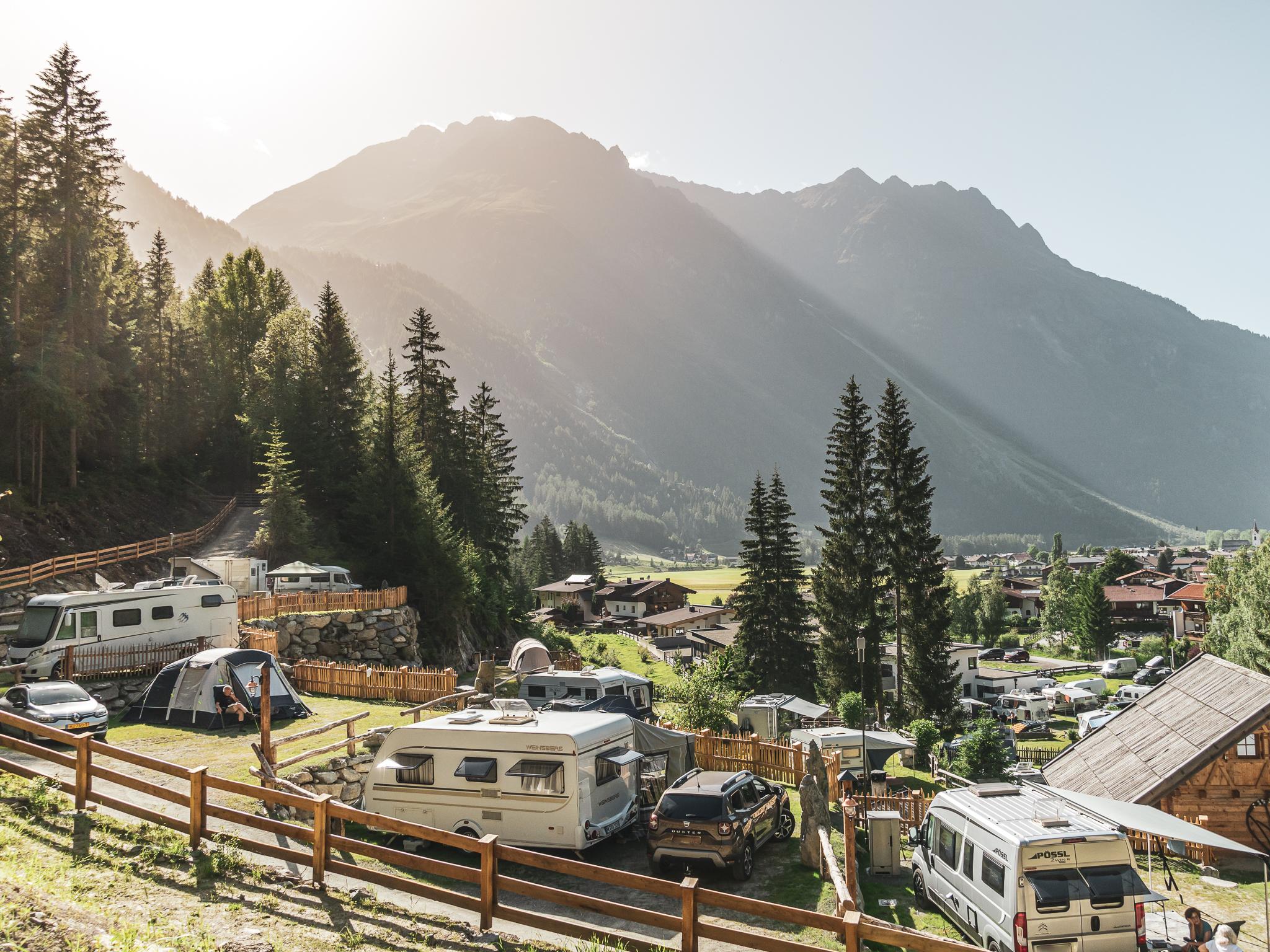 Panorama Terrace Pitch - © Natur Camping Kuprian Ötztal, Natur Camping Kuprian Ötztal, CC BY Namensnennung