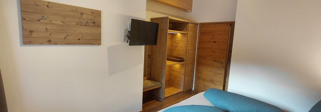 Doppelzimmer 1 Schrank - Apart Monte Vista - Gries