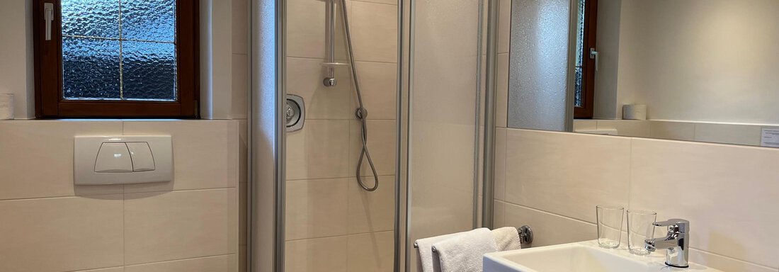 Dusche - Appartementhaus Nadine - Gries