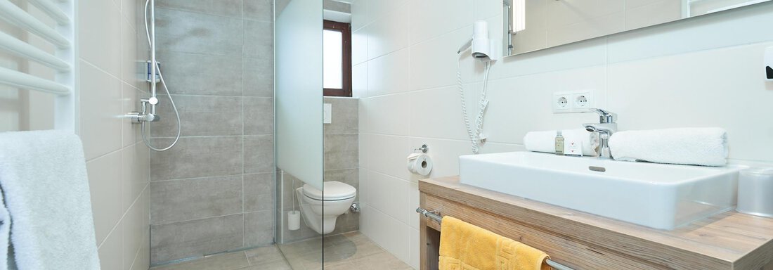 Badezimmer - Ferienwohnungen Winnebach - Gries
