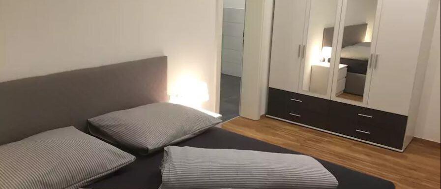 Schlafzimmer - Ferienwohnung Loeffler - Haiming