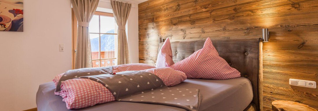 Schlafzimmer Ötztal Schlafzimmer Ötztal - Ferienwohnungen Hausegg - Haiming