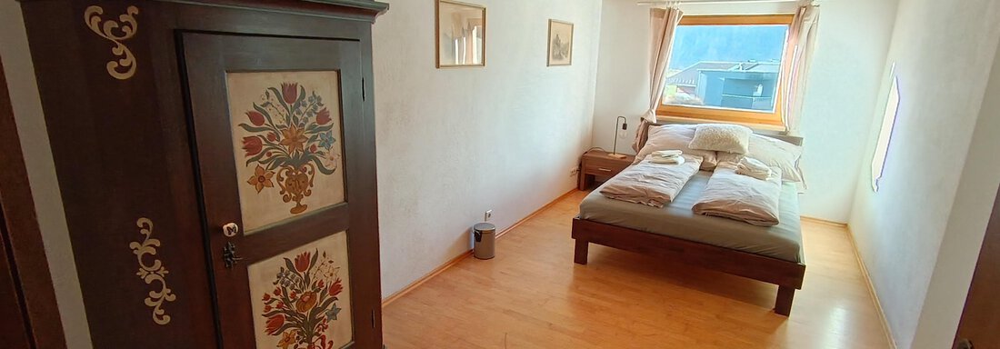 Zimmer 1 - Krumm & Schief Appartments - Haiming