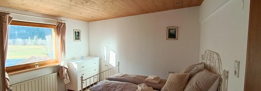 Zimmer 2 (3) - Krumm & Schief Appartments - Haiming