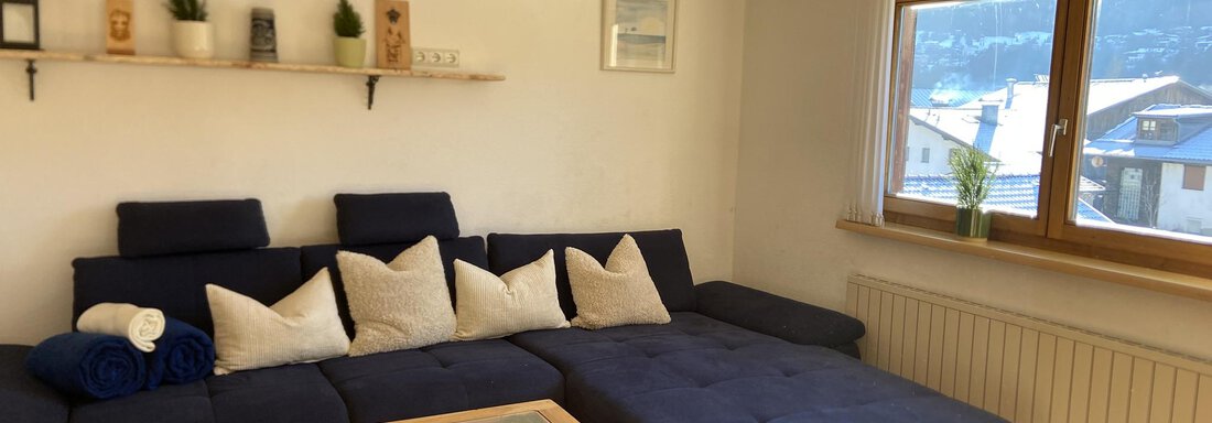 Wohnzimmer - Krumm & Schief Appartments - Haiming