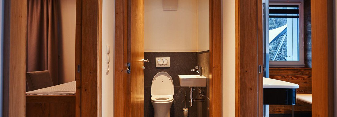 separates WC - Ötztal Residenz - Haiming
