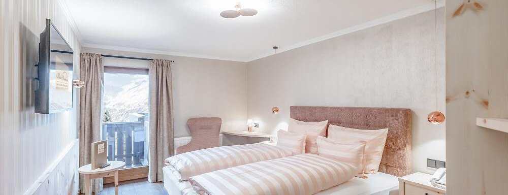 Landhauszimmer1 Landhauszimmer1 - MEIN WURMKOGEL-IHR WOHLFÜHLHOTEL boutique superior - Hochgurgl