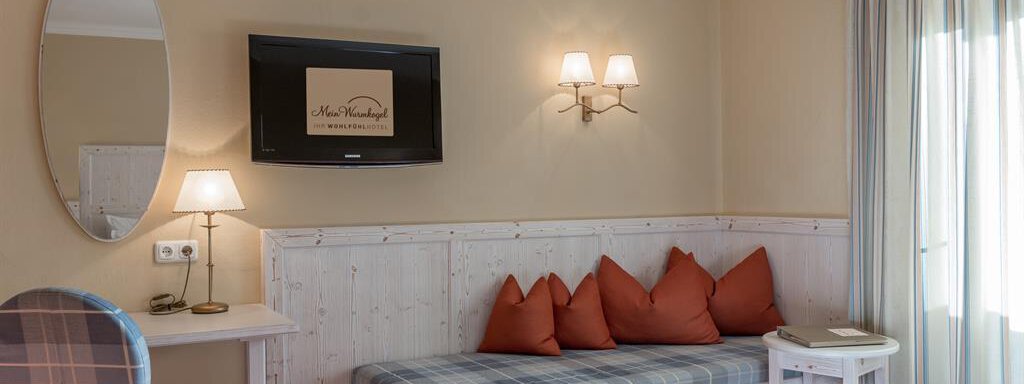 Doppelzimmer "Edel in Weiß" Doppelzimmer "Edel in Weiß" - MEIN WURMKOGEL-IHR WOHLFÜHLHOTEL boutique superior - Hochgurgl