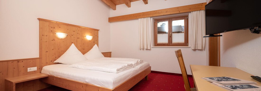Schlafzimmer 1 - Alpenheim Lina - Huben