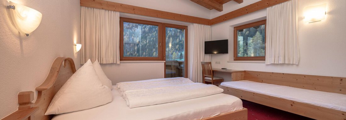 Schlafzimmer 1 - Alpenheim Lina - Huben